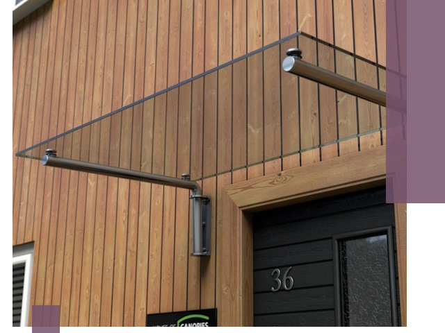 Стеклянные козырьки на входы и фасады в Волгограде