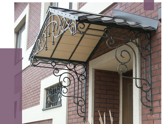 Двускатные козырьки в Волгограде под ключ от 12989 руб.