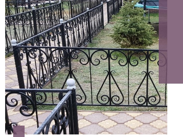 Кованые газонные ограждения под ключ в Волгограде